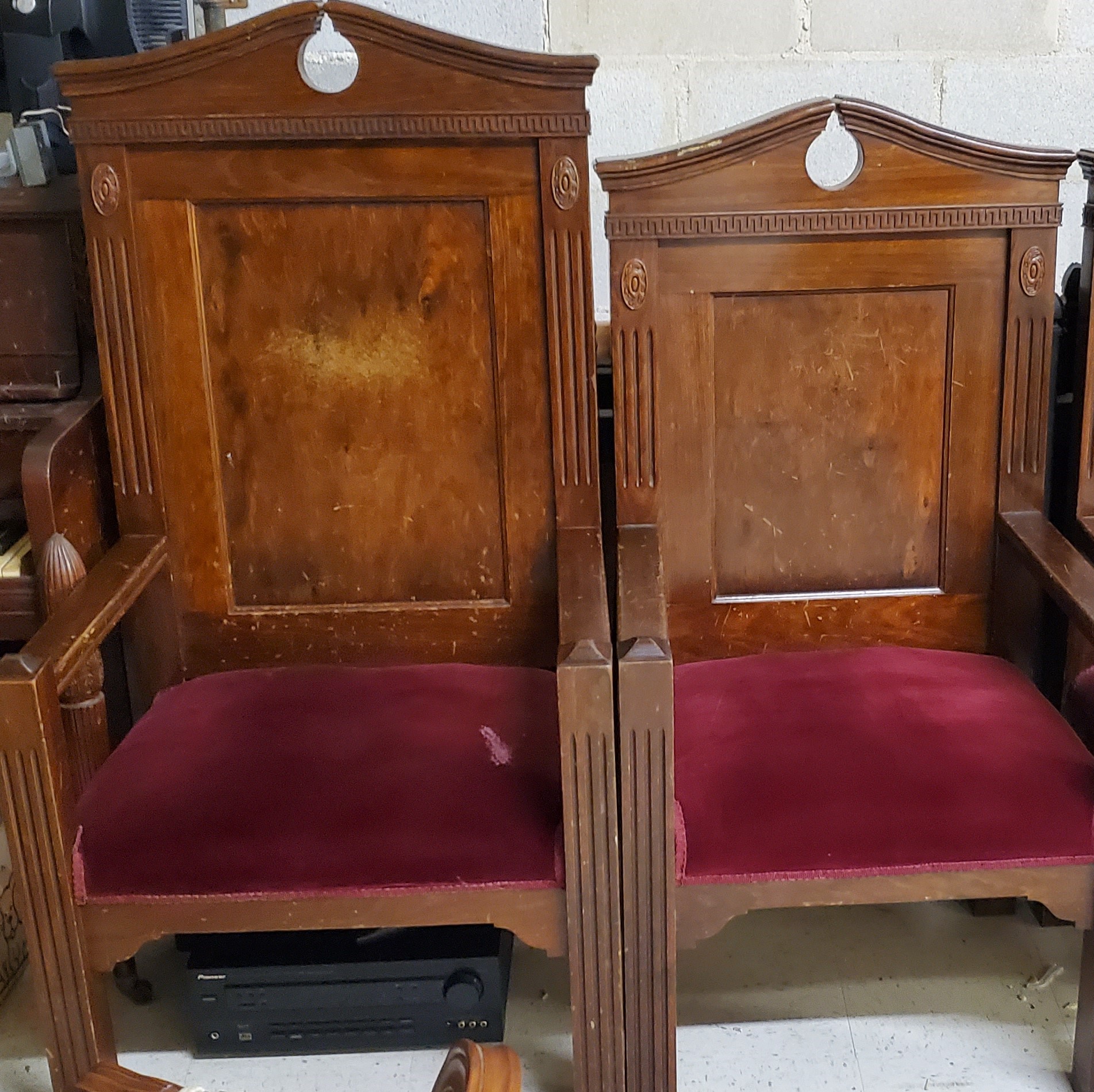 thronechairs