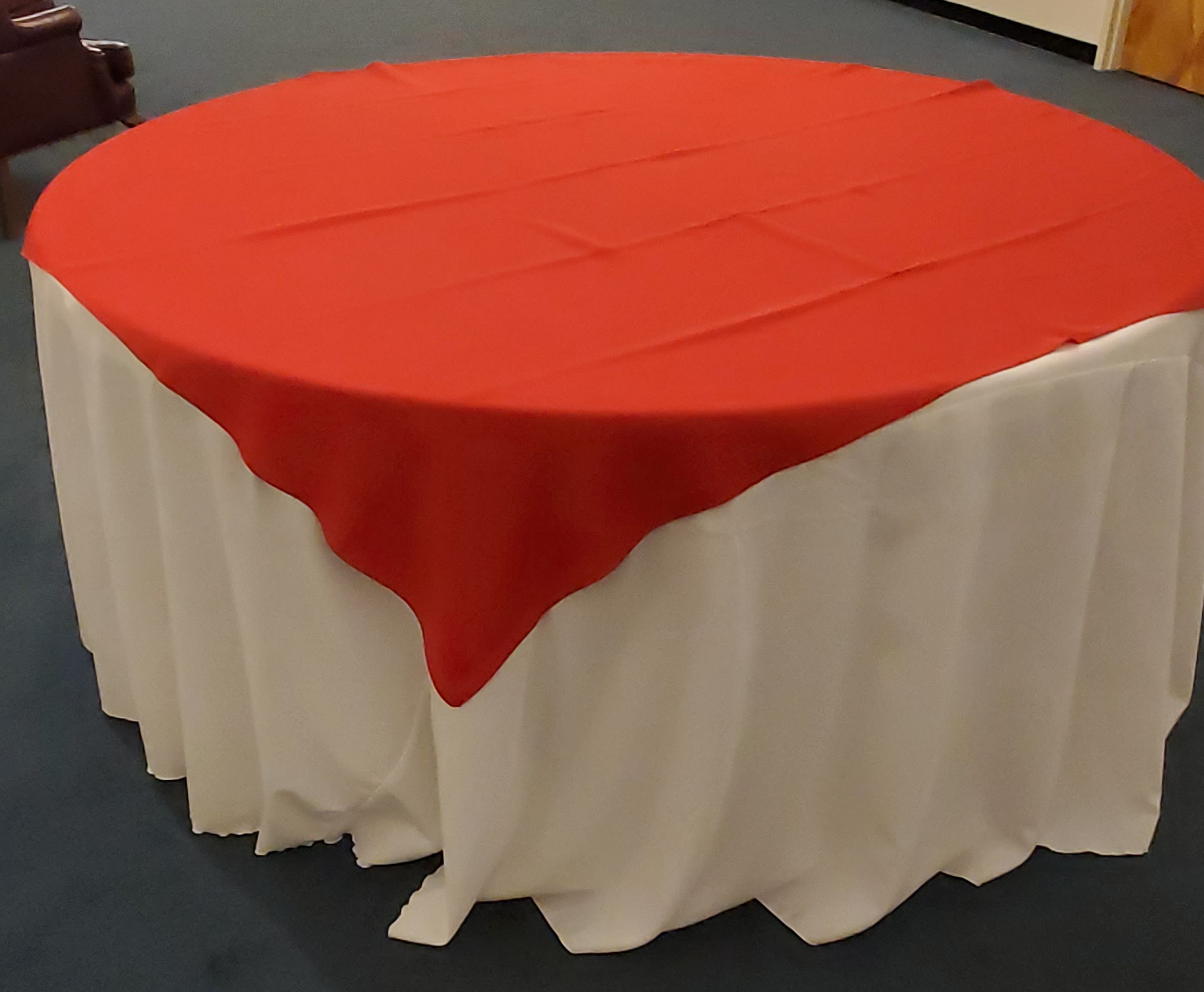 table-sq.red